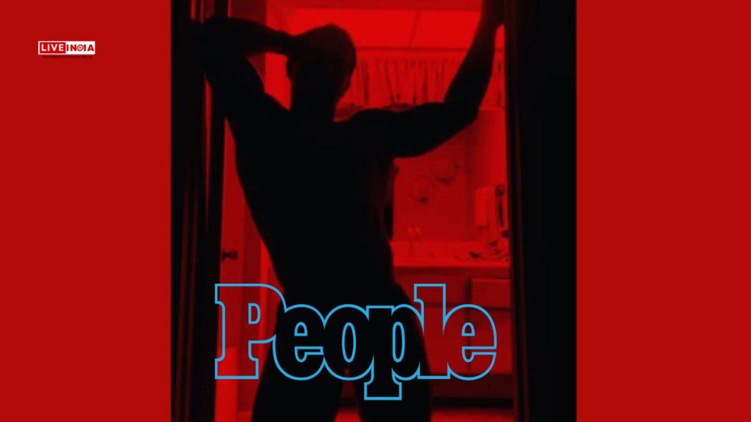 He is the World's Sexiest Man Alive, Beating Hemsworth, Cavill & Reynolds