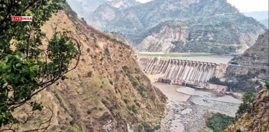 Pakistan Alleges India Choked Chenab River Flow, Warns of Crop Crisis Amid Indus Treaty Suspension