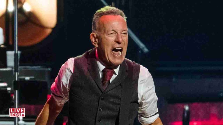 Bruce Springsteen Calls Trump Administration ‘Corrupt, Incompetent, and Treasonous’