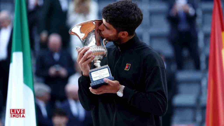 Carlos Alcaraz Ends Sinner’s Streak to Clinch First Italian Open Title