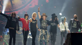 Guns N’ Roses Rocks Mumbai After 13-Year Hiatus with Electrifying Performance