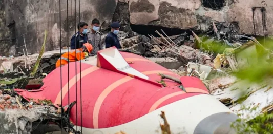 Did A Boeing 787 Software Glitch Cause Ahmedabad Crash That Killed 274?