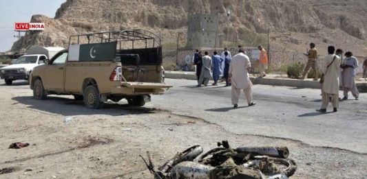 13 Pakistani Soldiers Killed in Suicide Car Bombing Claimed by Taliban Faction