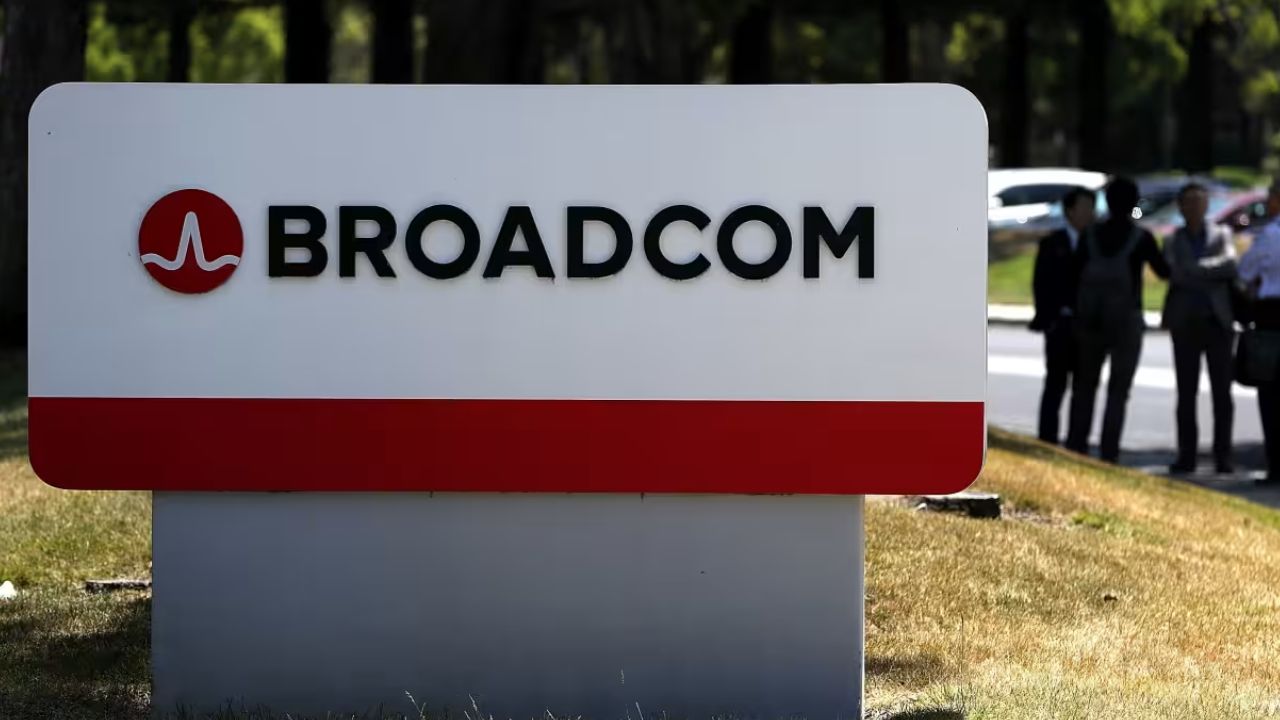Broadcom’s Big Moment: Why Wall Street Has Its Eyes on $250 Ahead of Earnings