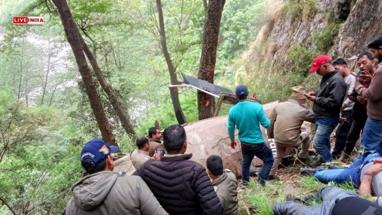 5 Dead as Helicopter Carrying Kedarnath Pilgrims Crashes: Fifth Such Incident in Recent Weeks