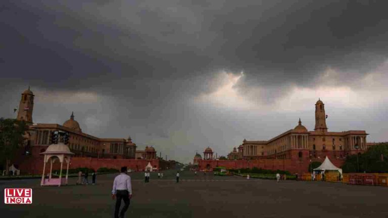 Weather: Thunderstorms and Gusty Winds Expected in Gurugram and Delhi NCR