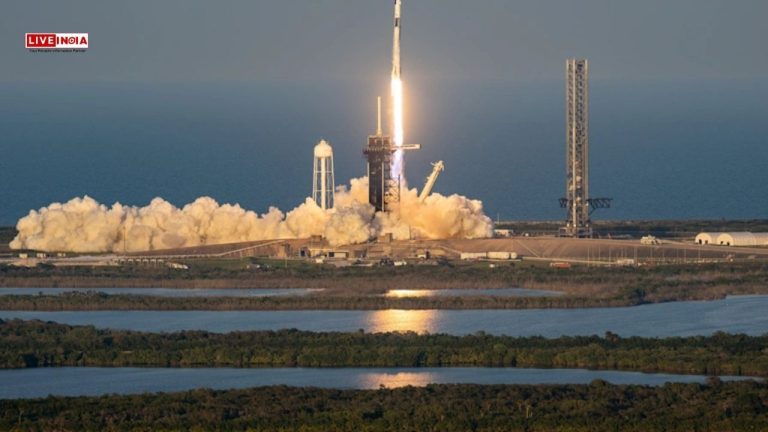Musk Threatens to Decommission SpaceX's Dragon - Endangering U.S Space Missions and Astronauts