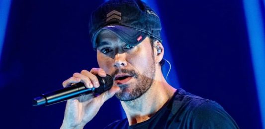 Enrique Iglesias to Perform Live in Mumbai This October After 13 Years