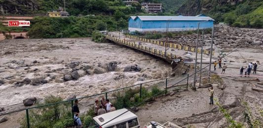 Cloudbursts and Flash Floods Wreak Havoc in Himachal; 2 Dead, 20 Feared Swept Away