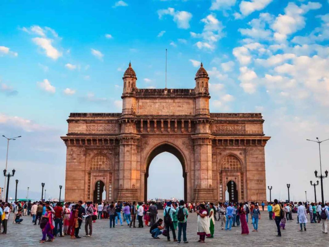 US Issues Level-2 Travel Advisory for India