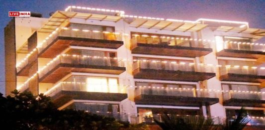 Shah Rukh Khan’s Iconic Bungalow ‘Mannat’ Under Scrutiny for Violations