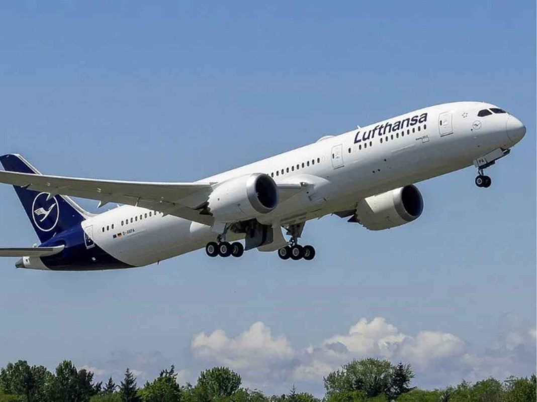 Lufthansa Flight Diverted Midway — What Forced Its Return to Frankfurt