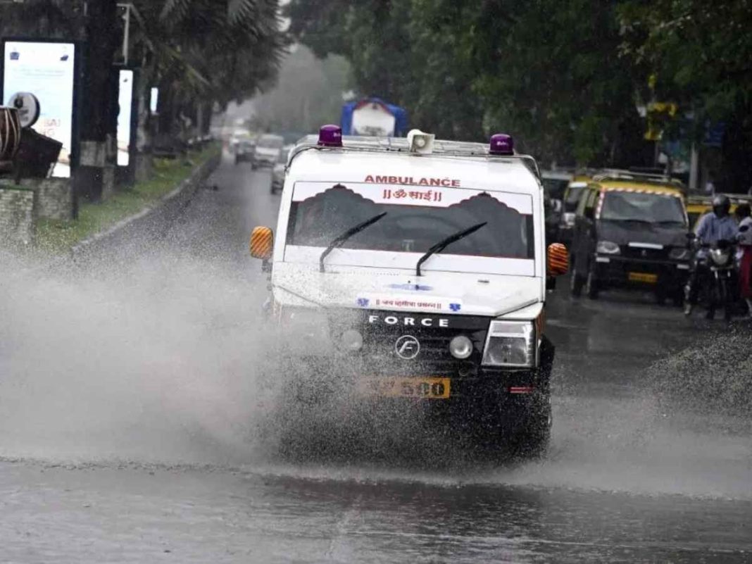 Mumbai Weather Warning: IMD Predicts Severe Rains, Red Alert Issued for Coastal ZonesMumbai Weather Warning: IMD Predicts Severe Rains, Red Alert Issued