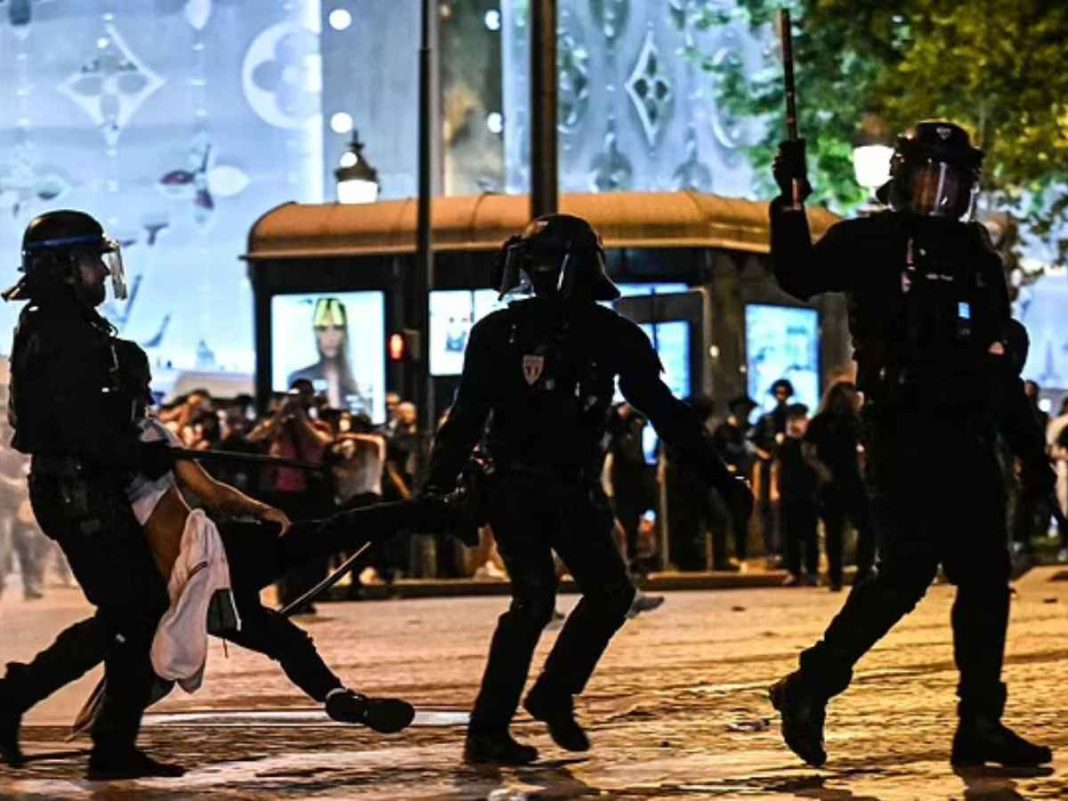 PSG Wins Big, But Celebrations Turn Violent in Paris, Nearly 300 Arrests Reported