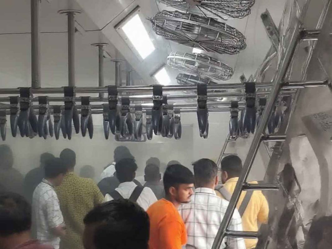 Train Delayed As Fire Breaks Out In Daund–Pune DEMU, No Injuries