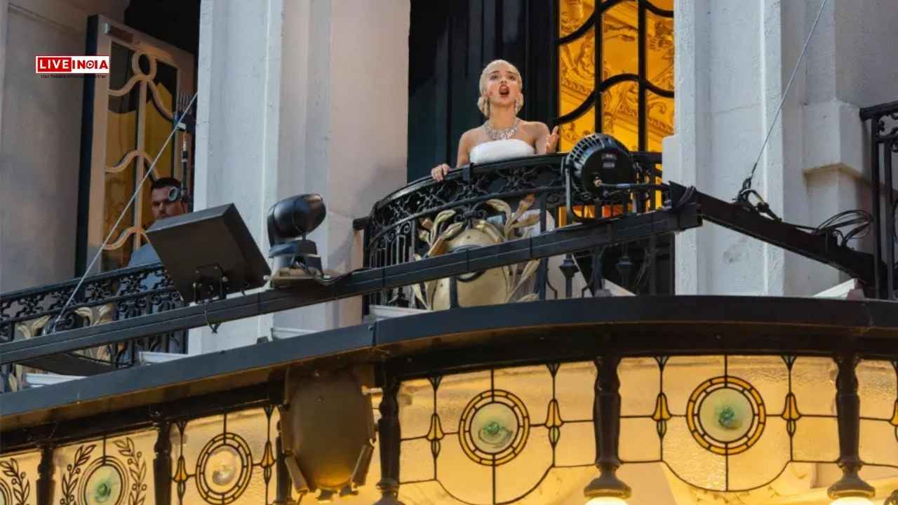 Why Is Rachel Zegler Singing for Free in London’s West End Every Night?