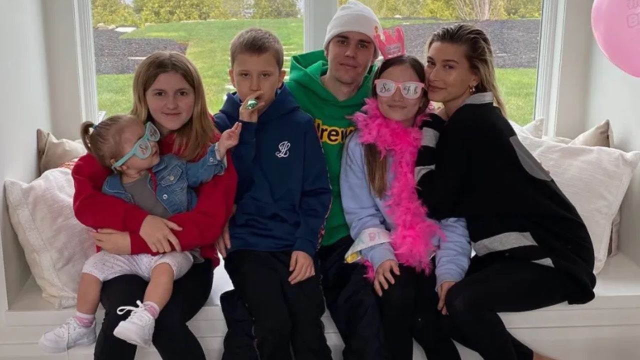 First Steps & Summer Vibes: Justin Bieber’s Dad Diaries