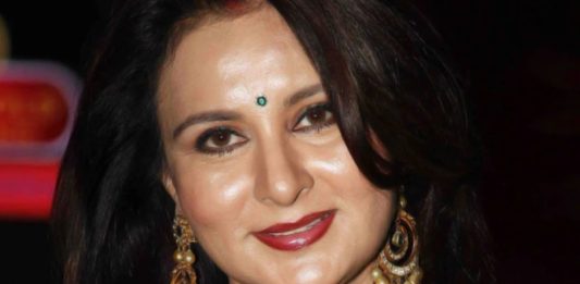 Poonam Dhillon Calls Out Silent Stars in Politics, Who’s Listening?