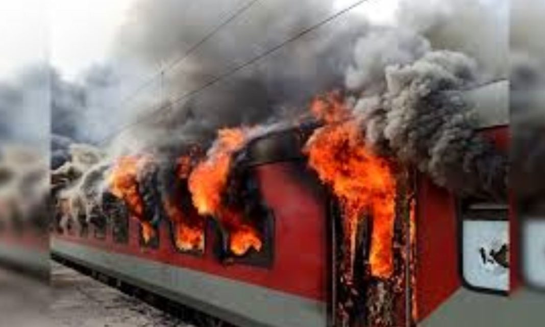 Flames on Rails: Passenger's Act Halts Pune Train