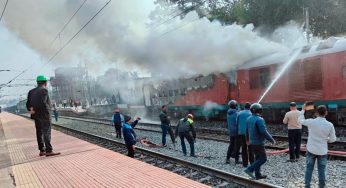 Beggar’s Bidi Ignites Panic: Fire Halts Daund–Pune Train