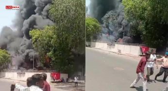 New Visuals of Lone Survivor Vishwash Kumar Ramesh Emerging Out of Burning Air India Plane: Watch Shocking Video