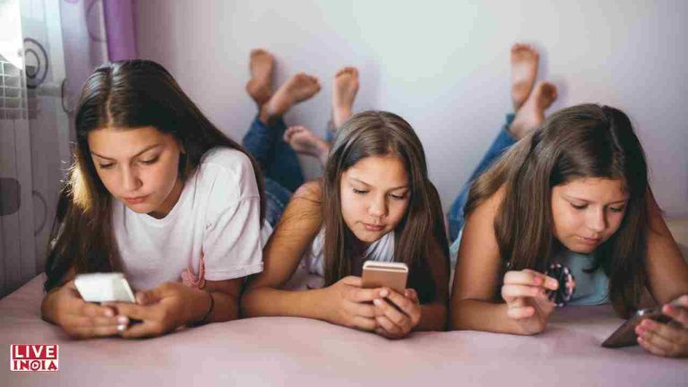 How to Build Genuine Friendships on Social Media in a Digital-First World