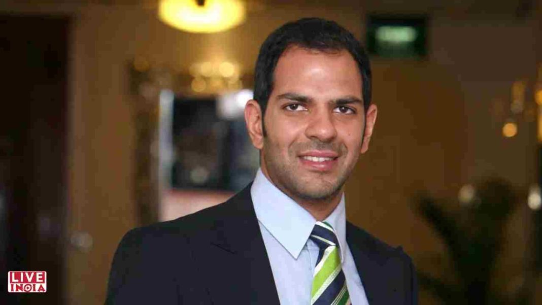 Billionaire Sunjay Kapur’s Wealth Exceeds Shah Rukh Khan and Kapoor Family Combined