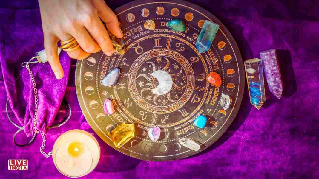 July 2024 Astrology: A Month of Cosmic Shakeups, Self-Discovery, and Breakthroughs