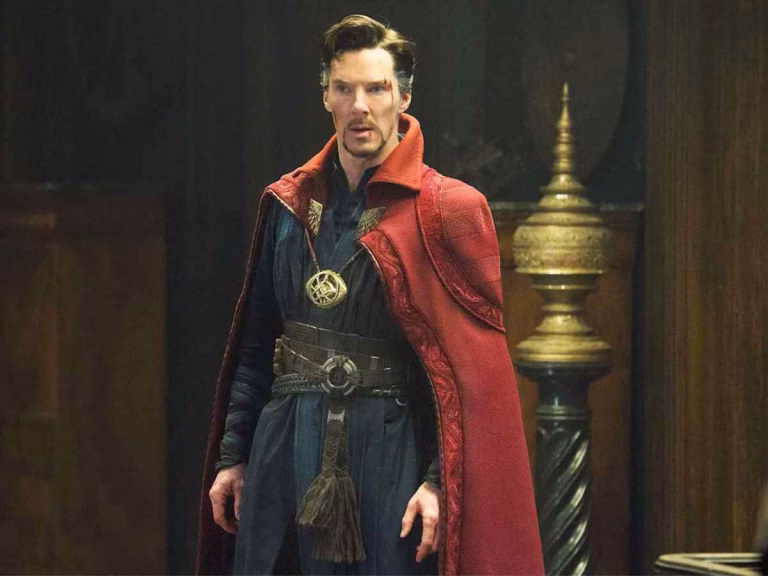 Benedict Cumberbatch Reveals “Horrific” Diet for Doctor Strange!
