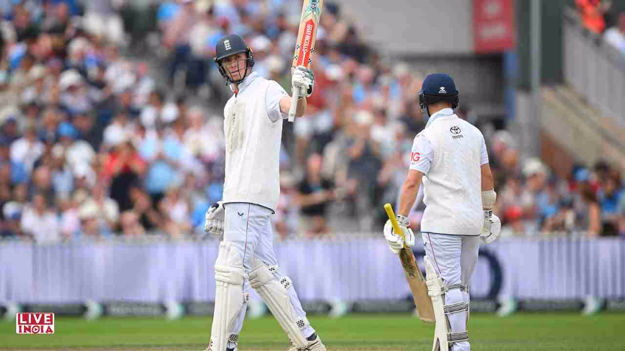 Duckett and Crawley Power England’s Strong Reply on Day 2 in Manchester