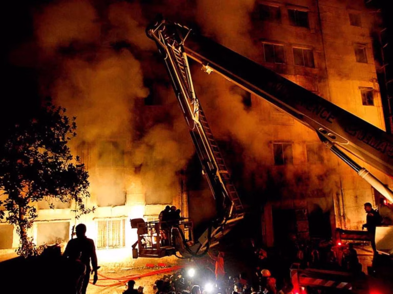 Iraq Mall Fire: Over 60 People Dead in Newly Opened Complex