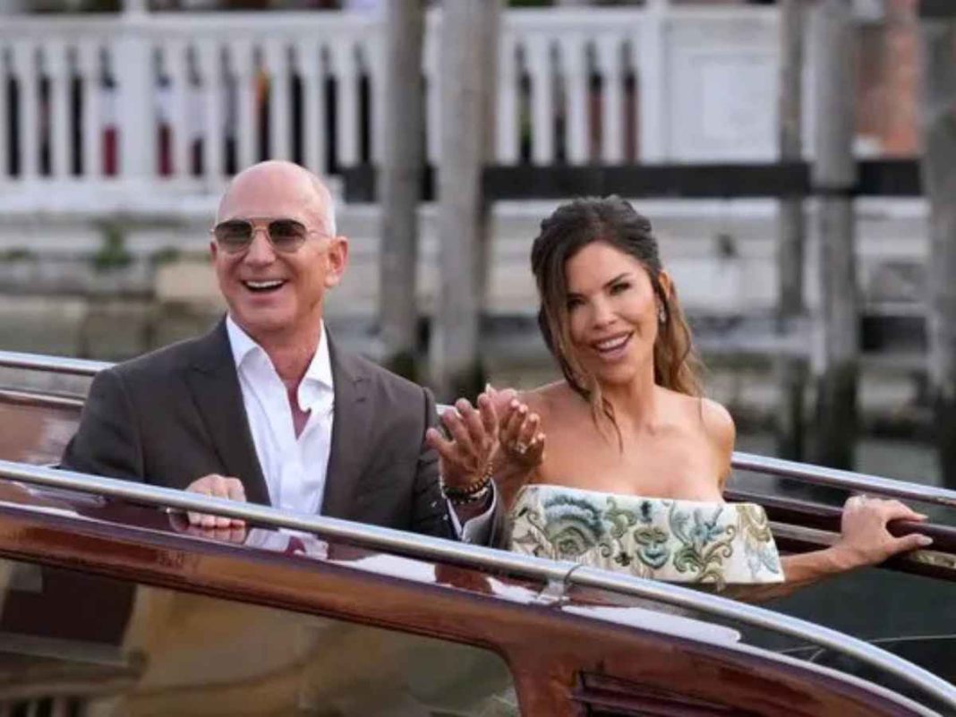 Is Jeff Bezos Buying Vogue for Lauren Sanchez? The Internet Thinks So