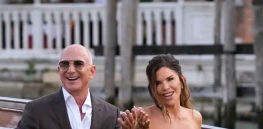 Is Jeff Bezos Buying Vogue for Lauren Sanchez? The Internet Thinks So