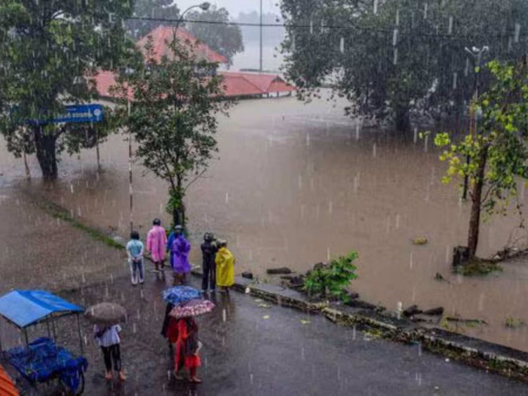 IMD issues RED ALERT for Kerala, Predicts Heavy Rains Till July 24; 9 States On Orange Alert — Weather Forecast Here