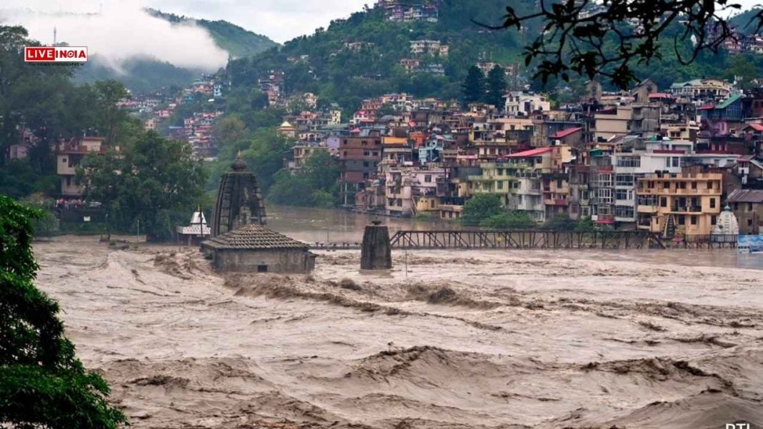 Landslide Alert Issued for Four Uttarakhand Districts as Heavy Rain Batters Hills