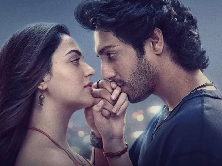 Saiyaara Release Time And Review: Ahaan Panday-Aneet Padda Dance Their Heart Out At Premiere Night