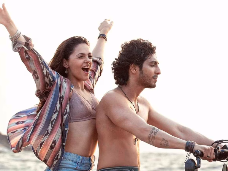Saiyaara Box Office Collection Day 2: Ahaan Panday, Aneet Padda's Film Rakes in ₹24 Crore on Saturday