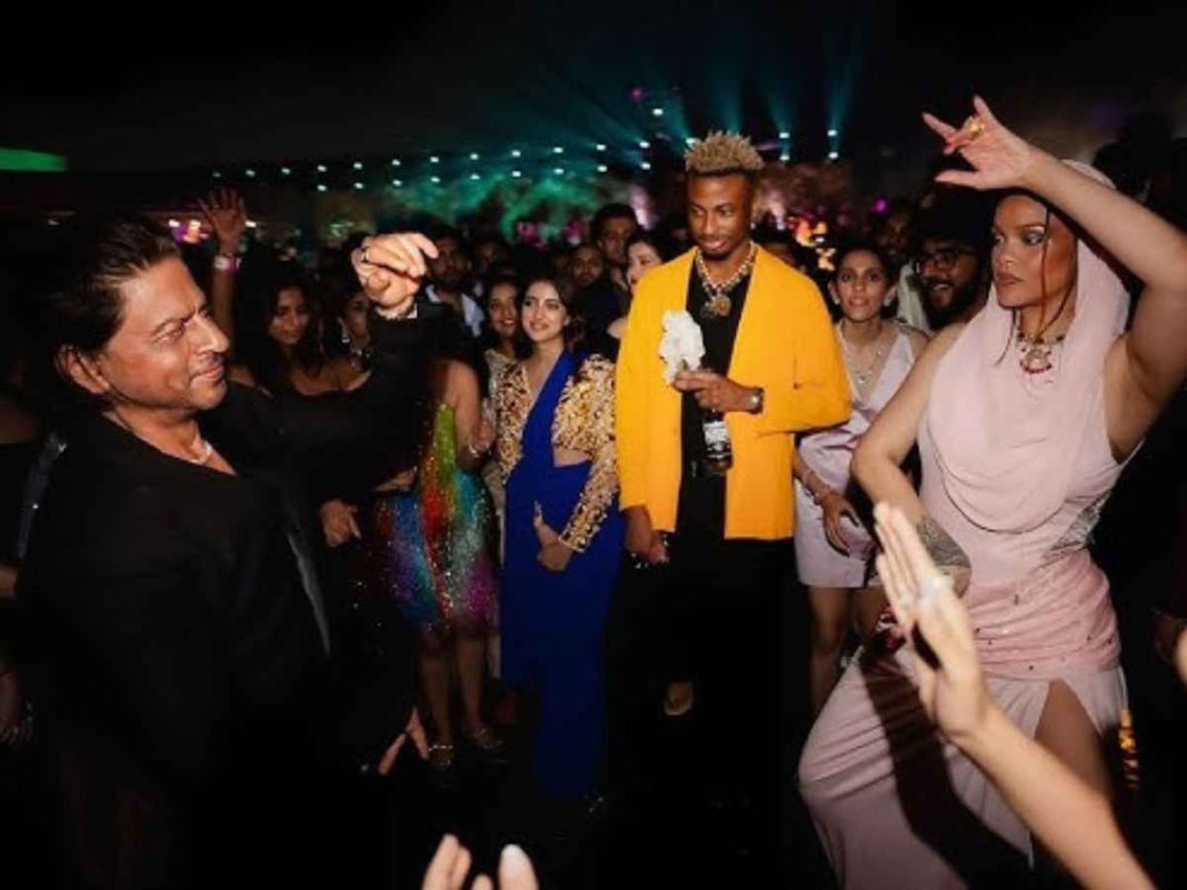 UNSEEN VIDEO! SRK Grooves With Rihanna to 'Chaiyya Chaiyya' at Star-Studded Ambani Wedding