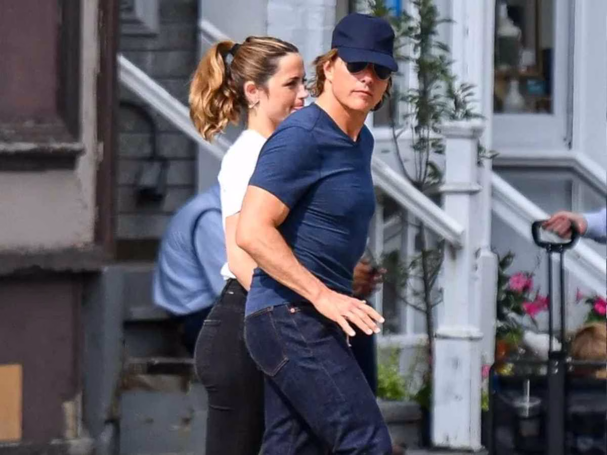 Tom Cruise, Ana de Armas Spotted Holding Hands in Romantic Outing