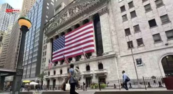 US Market: Wall Street Edge Down From Records Amid Trump Tariff Threats