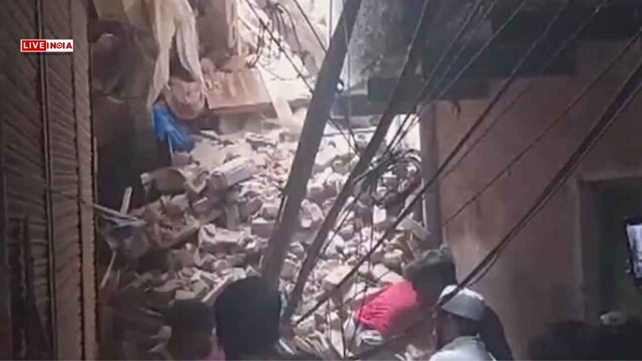 Delhi Building Collapse: Several Feared Trapped After 4-Storey Structure Falls in Welcome Area