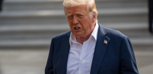 EU Warns US Tariffs Could Cripple Trade as Trump Threatens 30% Levy