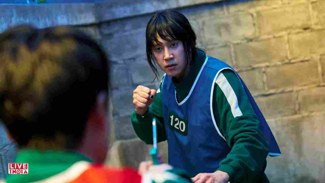 ‘Squid Game’ Star Park Sung-hoon Reflects on Playing Hyun-ju: “I Had a Thorough Understanding of What I Was Getting Into”