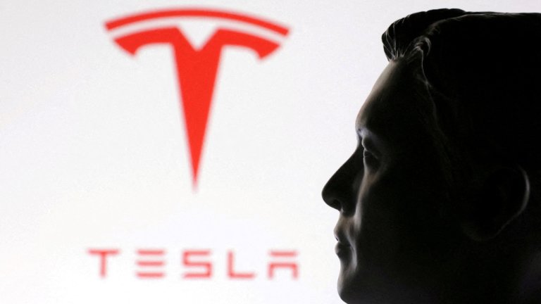 “Tesla Tumbles: Is Trump-Musk Feud Fueling the Crash?”