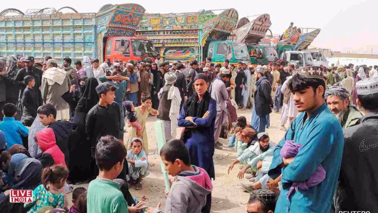 A Homecoming of Despair: Over a Million Afghans Return to a Nation on the Brink of Starvation
