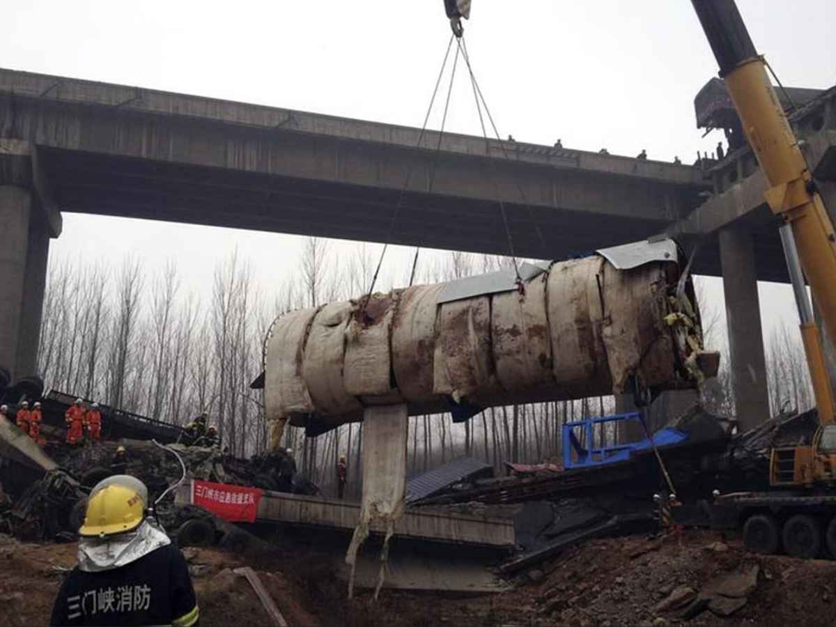 12 Dead, 4 Missing After Under-Construction Bridge Collapses in Northwest China