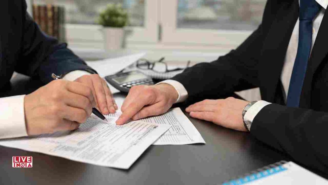 India's Net Direct Tax Collections Go Down Because of a Lot of Refunds