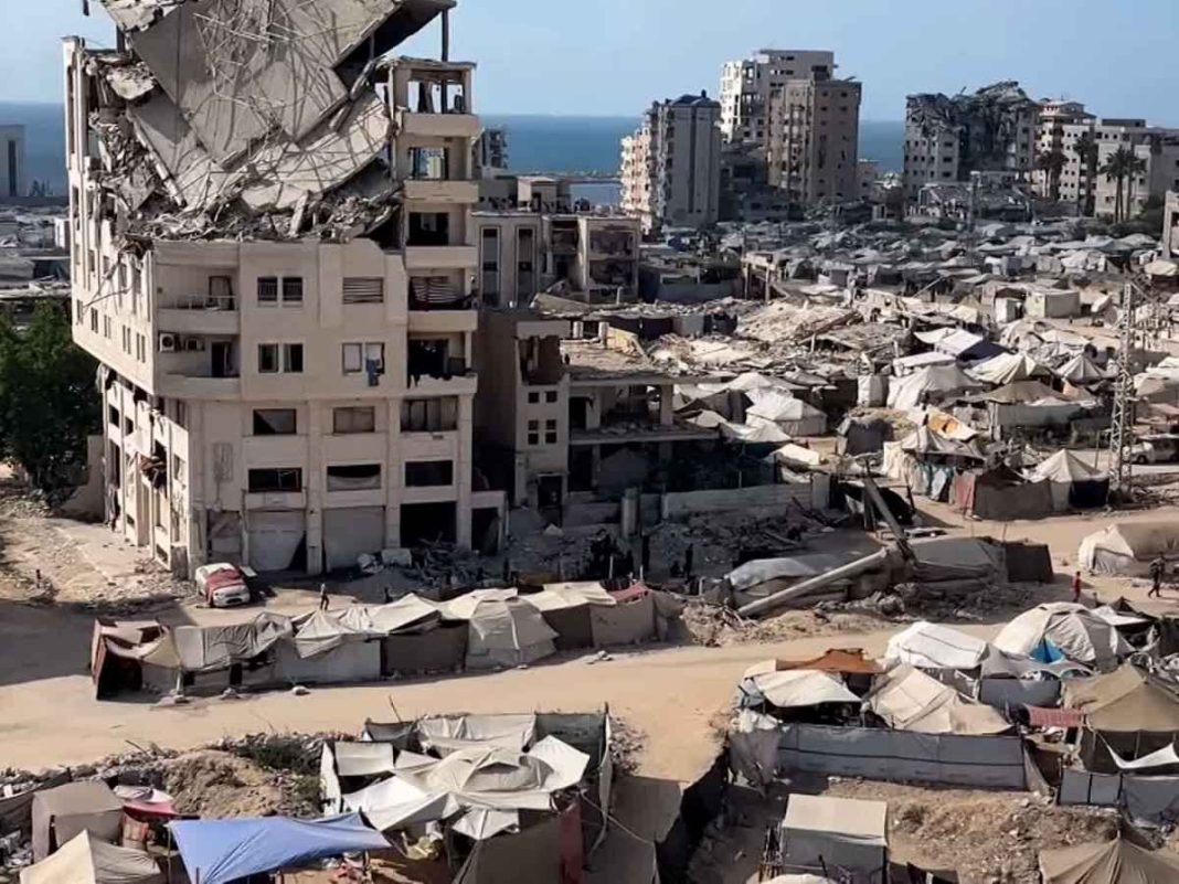 Israel Threatens to 'Destroy Gaza City' as Offensive Looms Amidst Hostage Talks