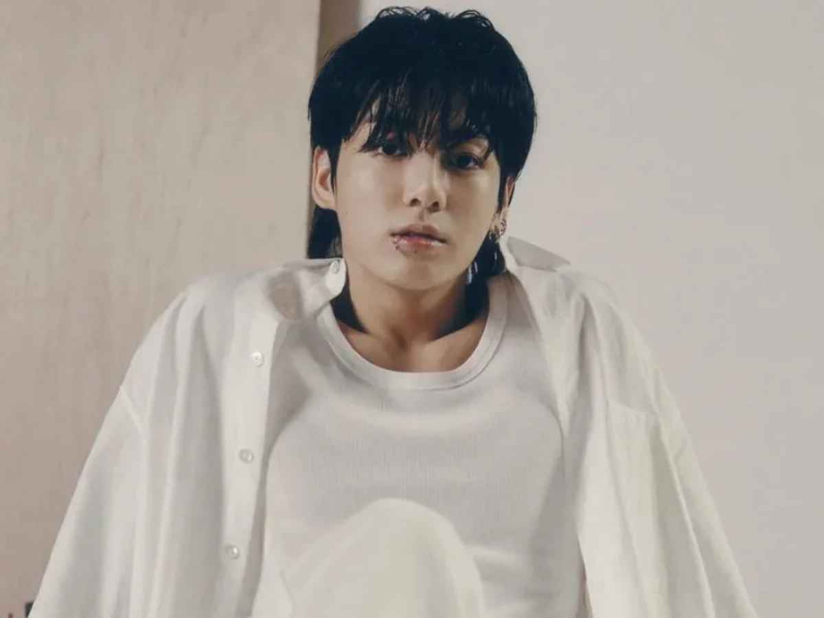 Jungkook Breaks Down on Live Stream While Addressing Trespassing Incident