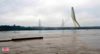 Yamuna River Breaches Danger Mark Again: Low-Lying Areas in Delhi Brace for Flood Impact